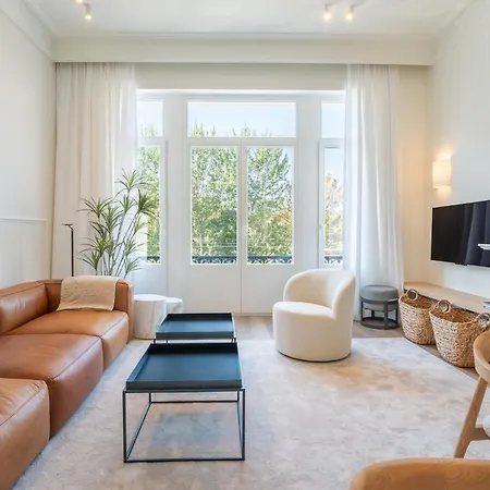 Luxurious Duplex - Park View - Walk To * Ostende