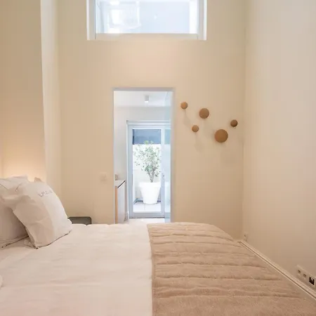 Luxurious Duplex - Park View - Walk To